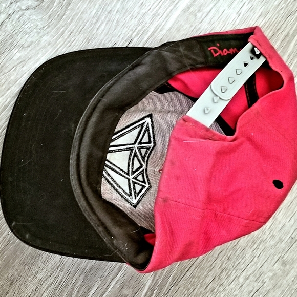 Diamond Hat - Picture 2 of 2